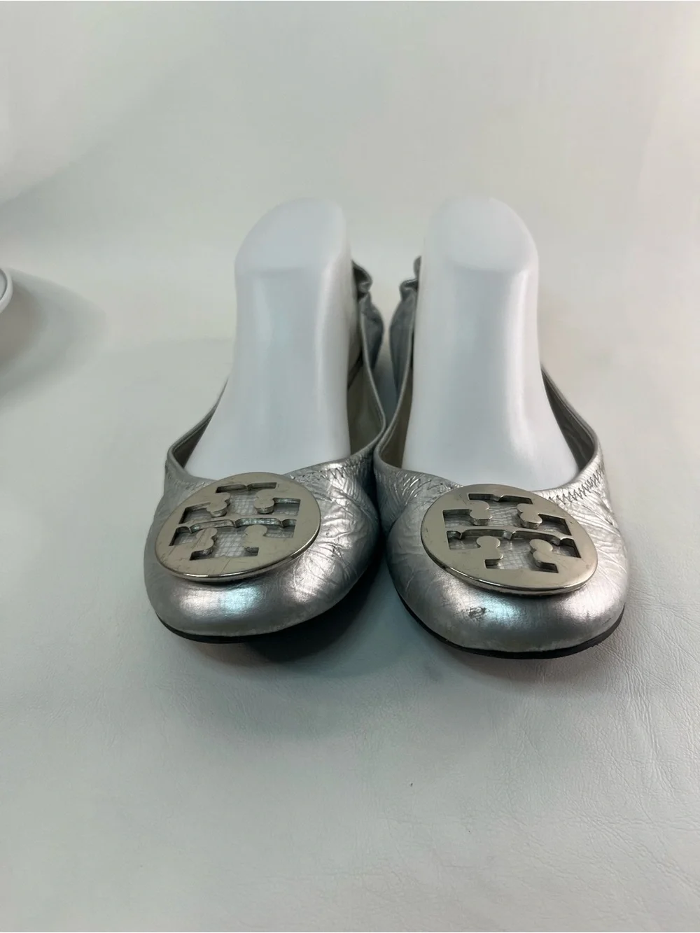Tory Burch Metallic Silver Leather Logo Ballet Flats- Size 8.5
